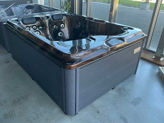 Bellagio spas jacuzzi - afbeelding 3 van  5