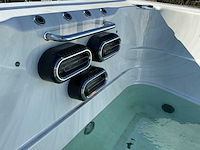 Bellagio spas jacuzzi/buitenzwemspa - afbeelding 7 van  8