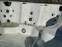 Bellagio spas jacuzzi/buitenzwemspa - afbeelding 8 van  8