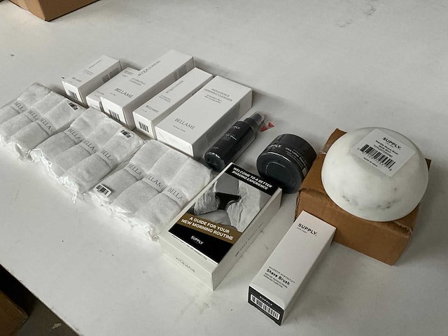 Bellame & supply luxe gezicht verzorging en scheer pakket - afbeelding 2 van  10