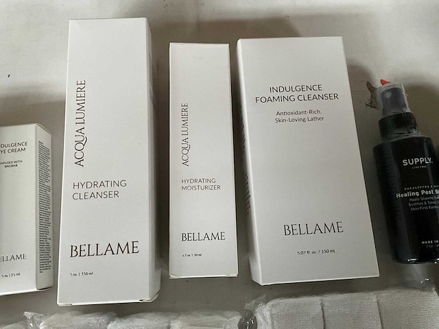 Bellame & supply luxe gezicht verzorging en scheer pakket - afbeelding 4 van  10