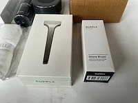 Bellame & supply luxe gezicht verzorging en scheer pakket - afbeelding 6 van  10