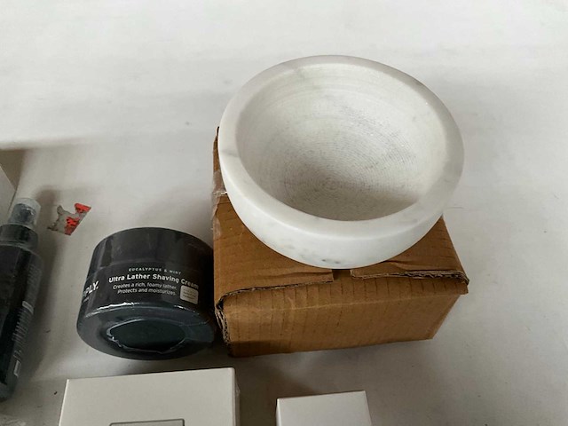 Bellame & supply luxe gezicht verzorging en scheer pakket - afbeelding 4 van  4