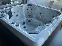 Belle & moi cassiar jacuzzi - afbeelding 2 van  5