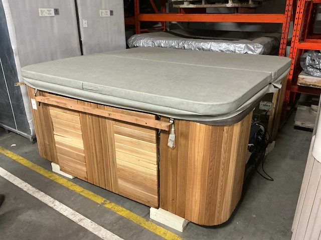 Belle & moi selkirk 2000 jacuzzi - afbeelding 3 van  9