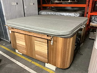 Belle & moi selkirk 2000 jacuzzi - afbeelding 3 van  9