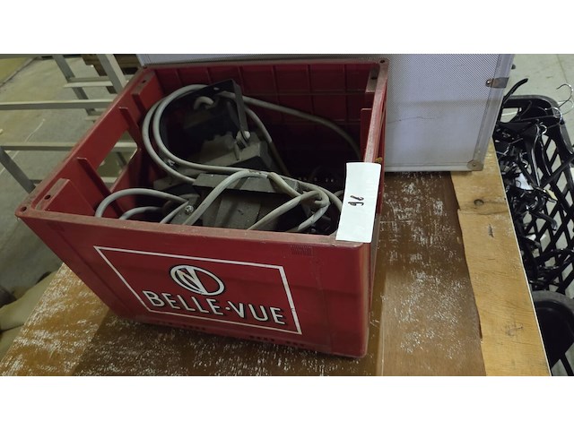 Belle vue kist met inhoud - afbeelding 1 van  1