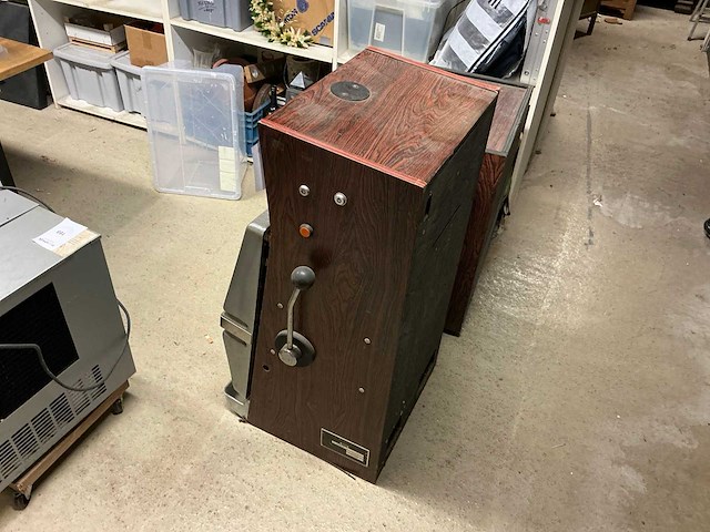 Bellfruit rainbow eenarmige bandiet - afbeelding 4 van  9