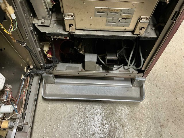 Bellfruit rainbow eenarmige bandiet - afbeelding 8 van  9