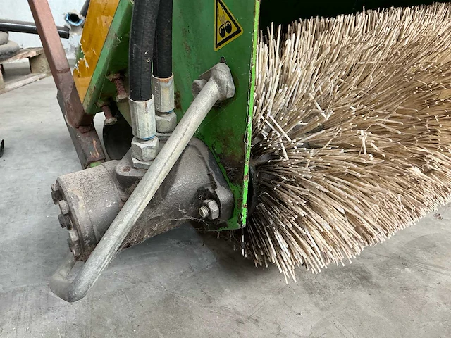 Bema onkruidborstel tractor - afbeelding 5 van  8