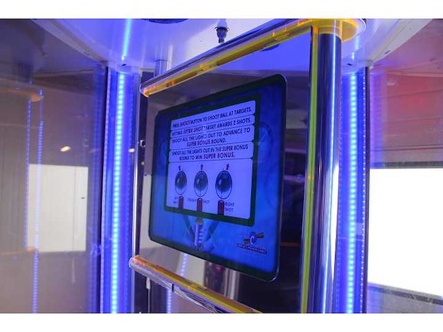 Benchmark games - 2014 - blaster - speelautomaat - afbeelding 3 van  5