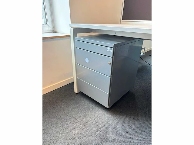 Bene - 4p-workbench - bureau (2x) - afbeelding 11 van  13