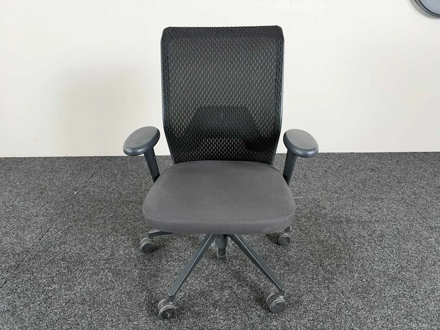 Bene - 6-persoons werkplaats inclusief 6 x vitra id bureaustoelen - bureau - afbeelding 6 van  14