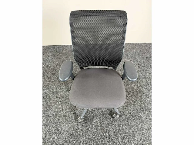 Bene - 6-persoons werkplaats inclusief 6 x vitra id bureaustoelen - bureau - afbeelding 7 van  18