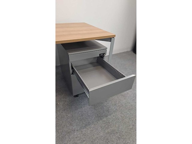 Bene - bureau met ladenblok - afbeelding 11 van  11