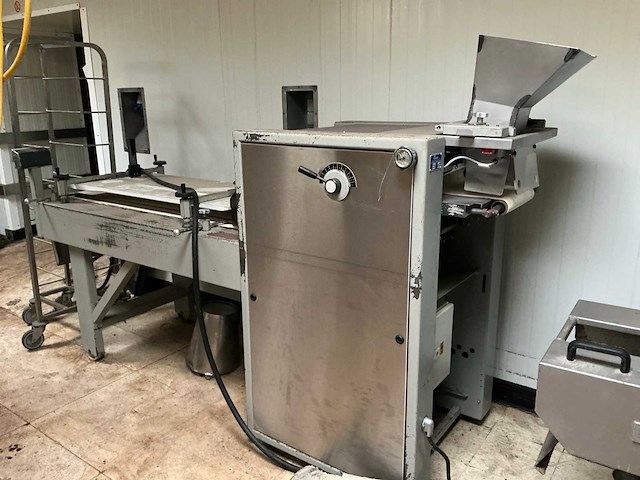 Benier beversal uitrollijn voor bakvormen - afbeelding 3 van  4