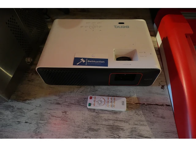 Benq beamer (recent aangekocht) - afbeelding 1 van  3