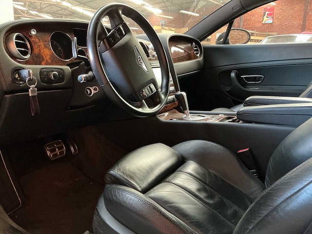 Bentley - continental gt - car - 2004 - afbeelding 9 van  22