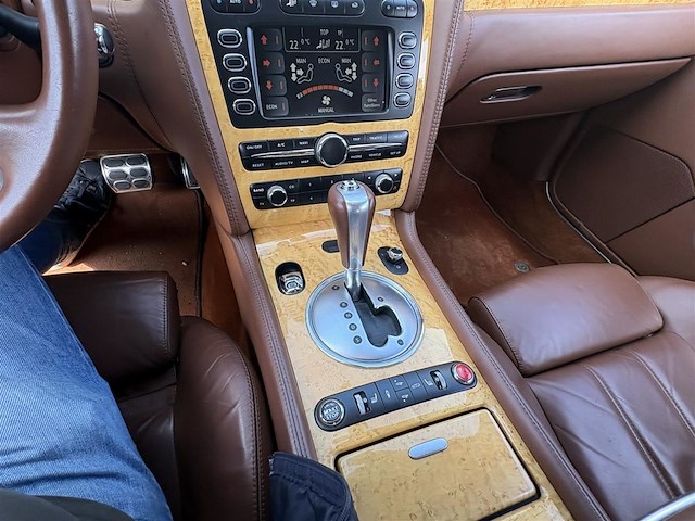 Bentley continental gt - afbeelding 20 van  50