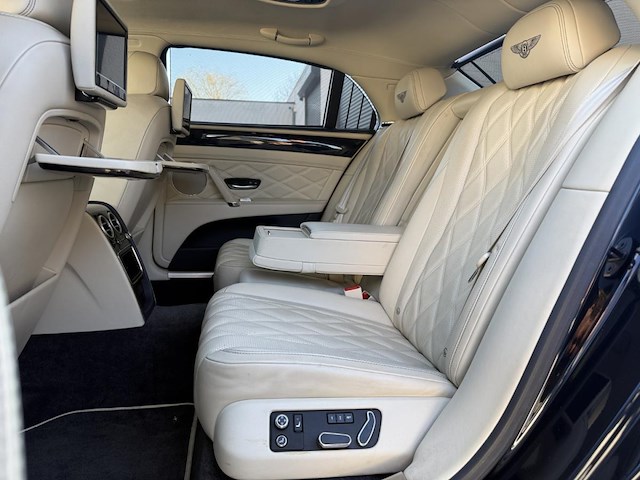 Bentley flying spur v8, 2015 - afbeelding 10 van  44