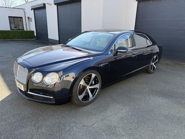 Bentley flying spur v8, 2015 - afbeelding 12 van  44