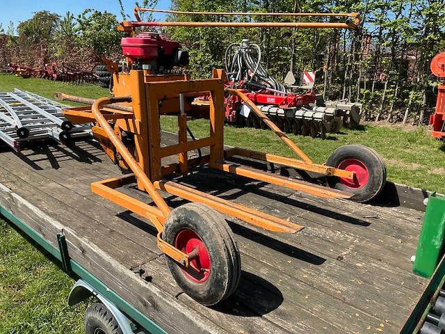 Benzine aangedreven paloxwagen - afbeelding 1 van  5