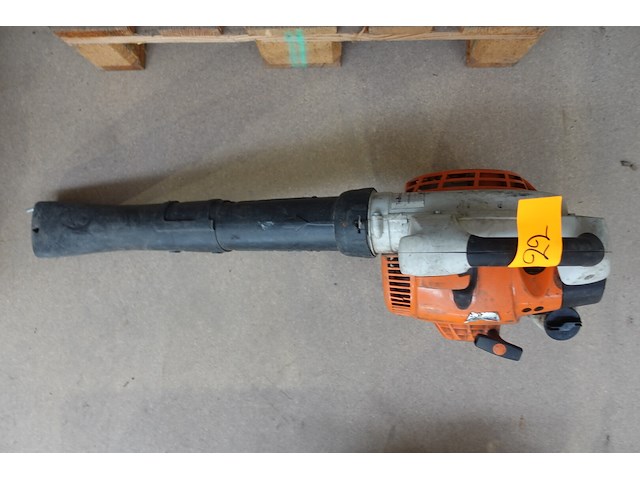 Benzine badblazer stihl - afbeelding 3 van  4