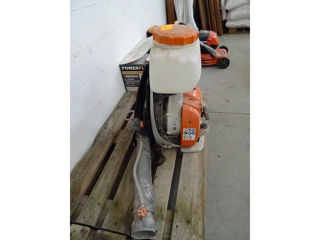 Benzine bladblazer stihl - afbeelding 3 van  4