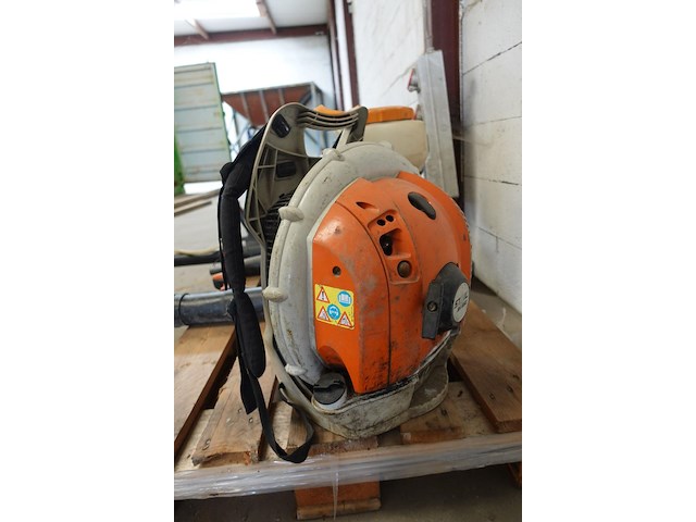 Benzine bladblazer stihl - afbeelding 2 van  7