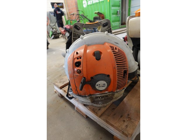 Benzine bladblazer stihl - afbeelding 5 van  7