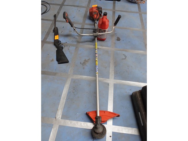 Benzine bosmaaier echo - afbeelding 1 van  4