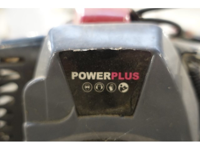 Benzine bosmaaier powerplus - afbeelding 2 van  2