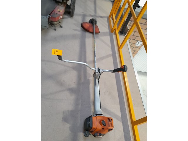 Benzine bosmaaier stihl - afbeelding 5 van  5