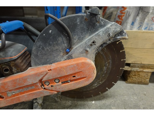 Benzine doorslijpmachine huscvarna - afbeelding 3 van  5