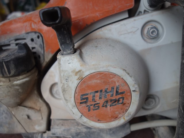 Benzine doorslijpmachine stihl - afbeelding 4 van  4