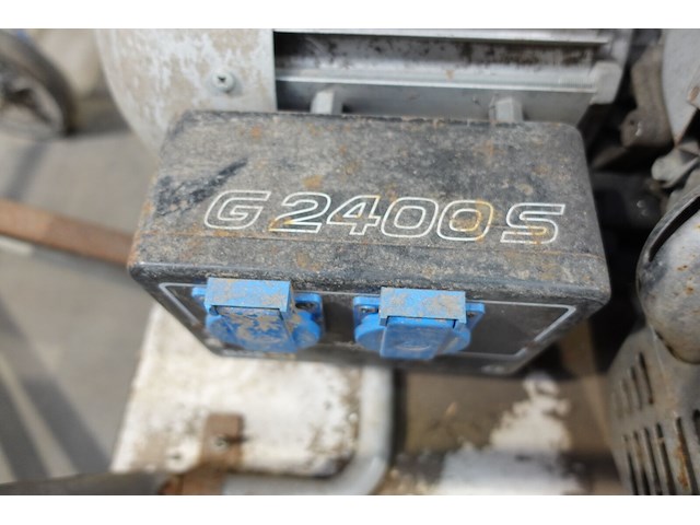 Benzine generator bosch g2400s - afbeelding 3 van  7