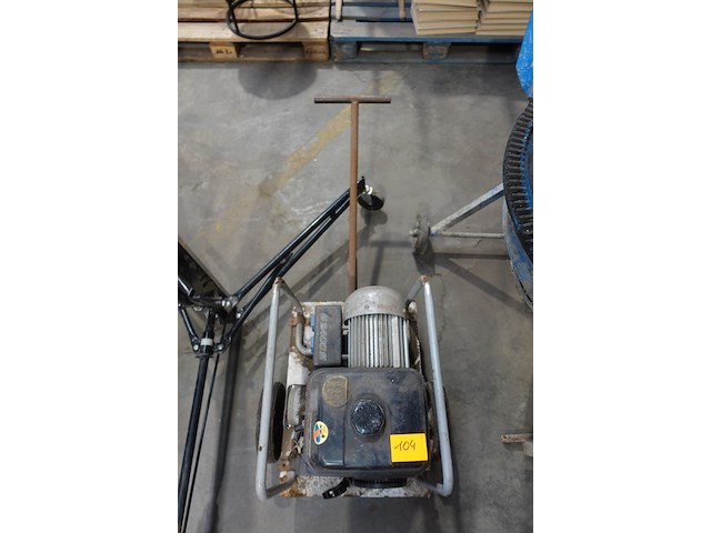 Benzine generator bosch g2400s - afbeelding 7 van  7