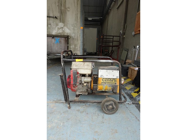 Benzine generator gimini - afbeelding 3 van  7