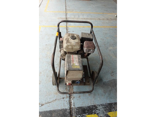 Benzine generator gimini - afbeelding 5 van  7
