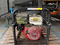Benzine generator sdmo - afbeelding 1 van  10