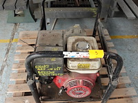 Benzine generator sdmo - afbeelding 3 van  10