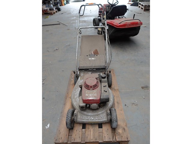 Benzine grasmaaier honda - afbeelding 3 van  4