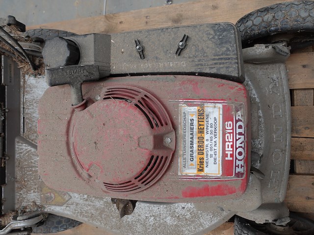 Benzine grasmaaier honda - afbeelding 4 van  4