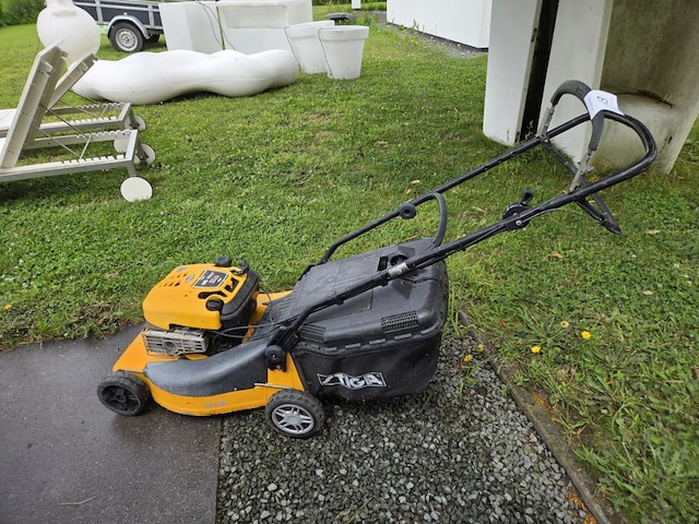 Benzine grasmachine briggs&stratton 675 series - afbeelding 1 van  6