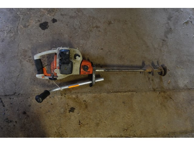 Benzine grondboor stihl - afbeelding 3 van  3
