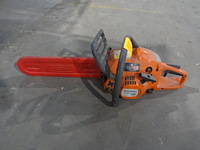 Benzine kettingzaag husqvarn - afbeelding 1 van  2