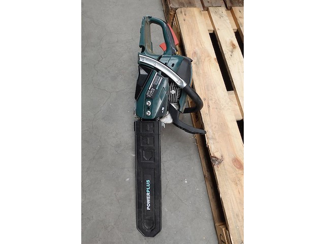 Benzine kettingzaag power plus - afbeelding 1 van  8