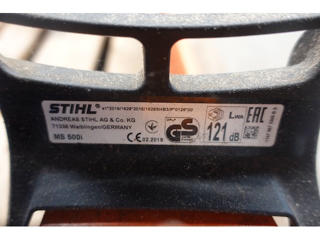 Benzine kettingzaagmachine stihl - afbeelding 2 van  4