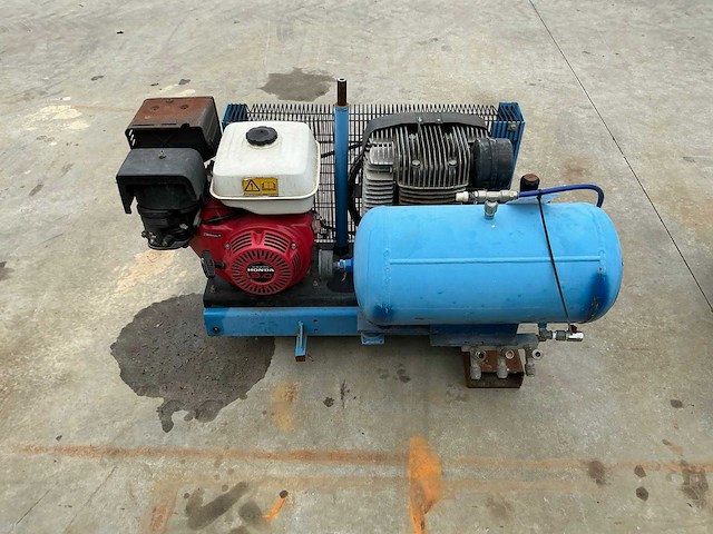 Benzine luchtcompressor - afbeelding 5 van  5