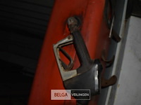 Benzine pomp - afbeelding 2 van  2